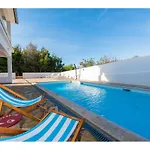 Villa More *