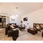 Villa Villa More *