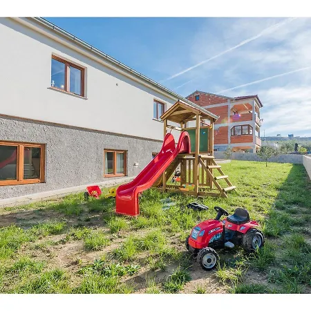 Villa More *
