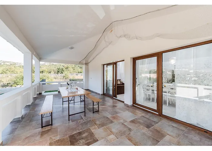 Villa More רובנסקה